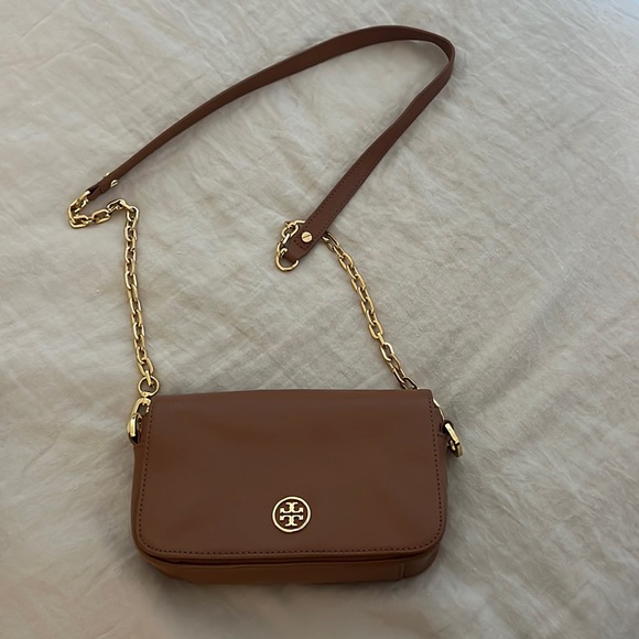 Tory Burch Handbags - Tory Burch Tan Crossbody